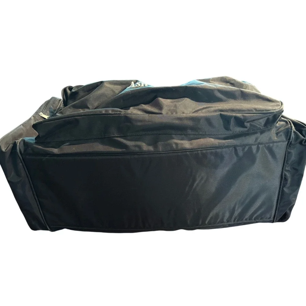 Ashworth Black Nylon Duffel Bag Golf Gym Travel Multi-Pocket Weekender Luggage